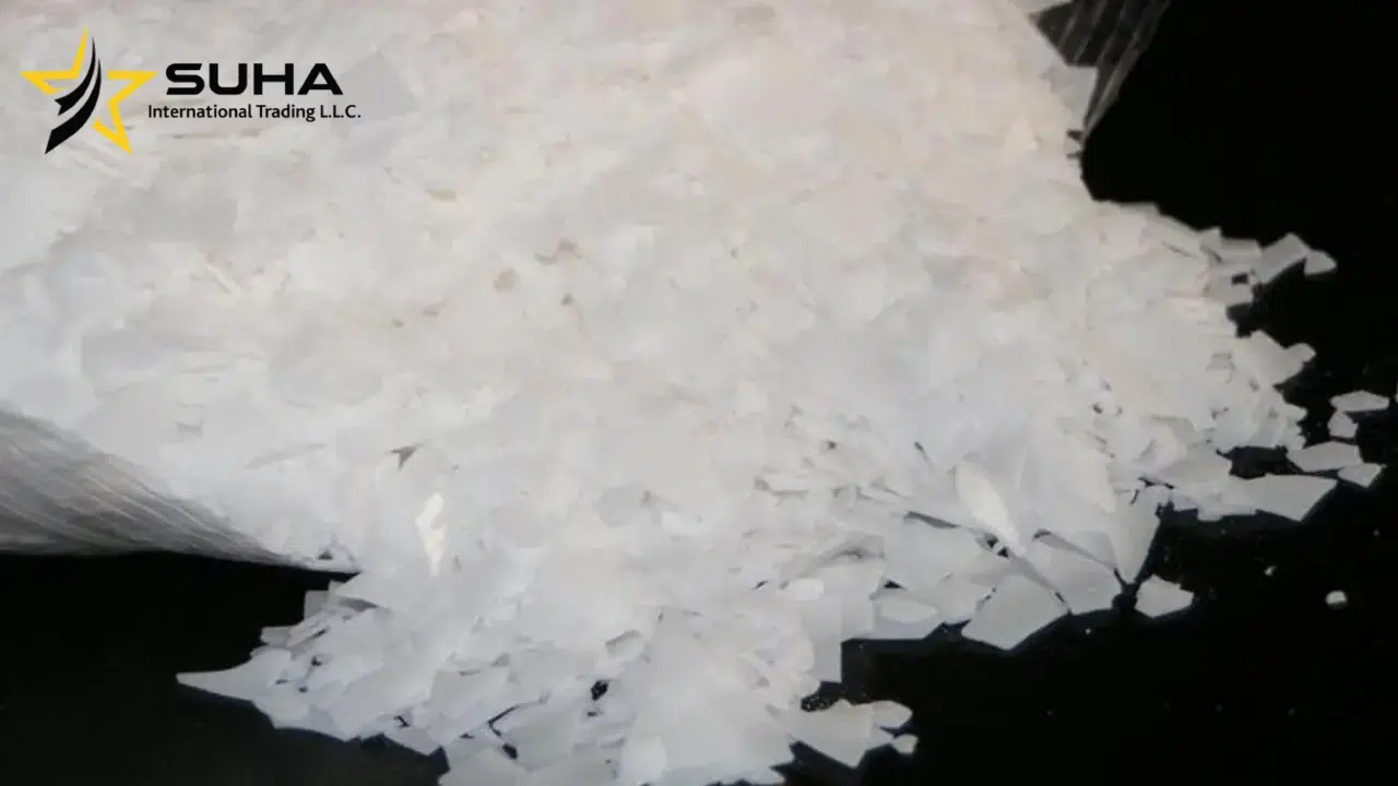 Polyethylene wax supplier – close-up of white PE wax (polyethylene wax) for bulk supply
