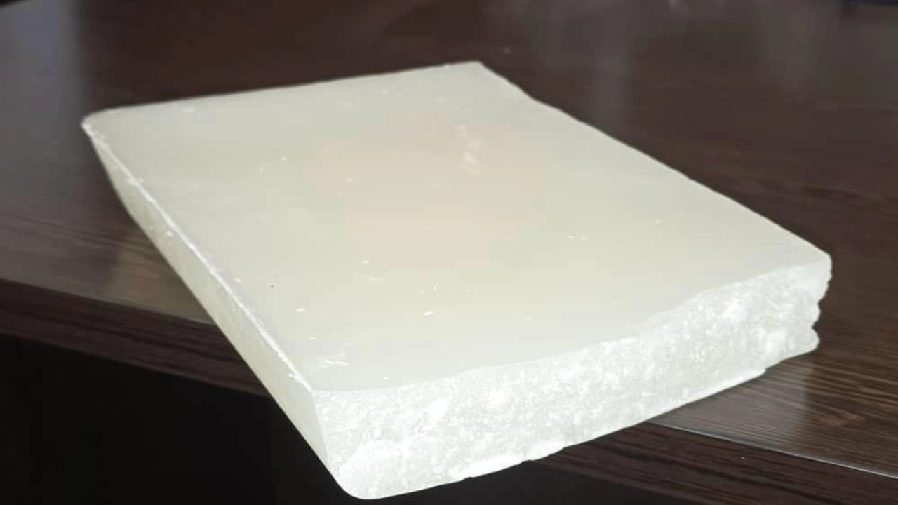 New Project – 2025-11-19T113047.055 Semi Refined Paraffin Wax 3-5%
