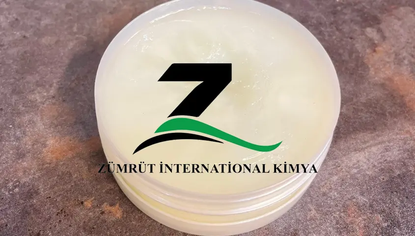 petroleum-jelly- High-purity petroleum jelly in white drums ready for export