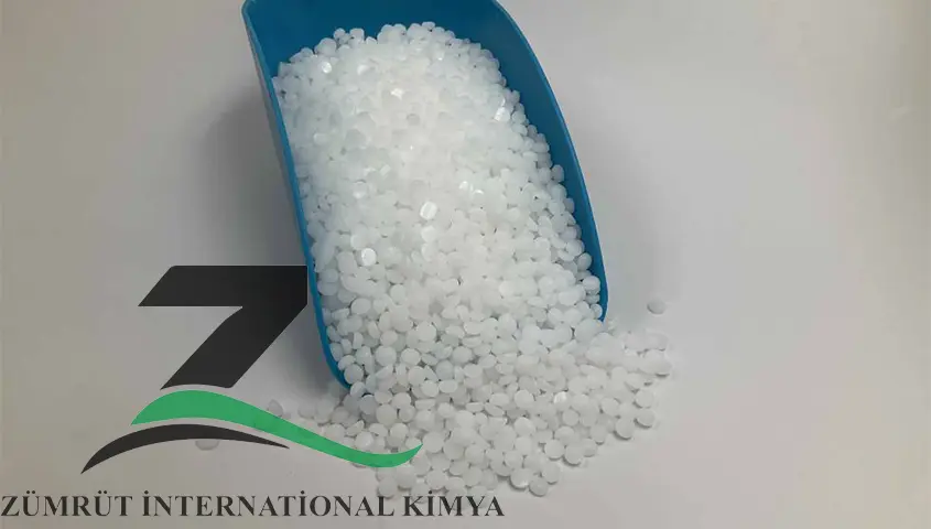 High-quality paraffin wax supplier in Europe – fully refined and semi-refined grades for cosmetics, candles, and industrial applications