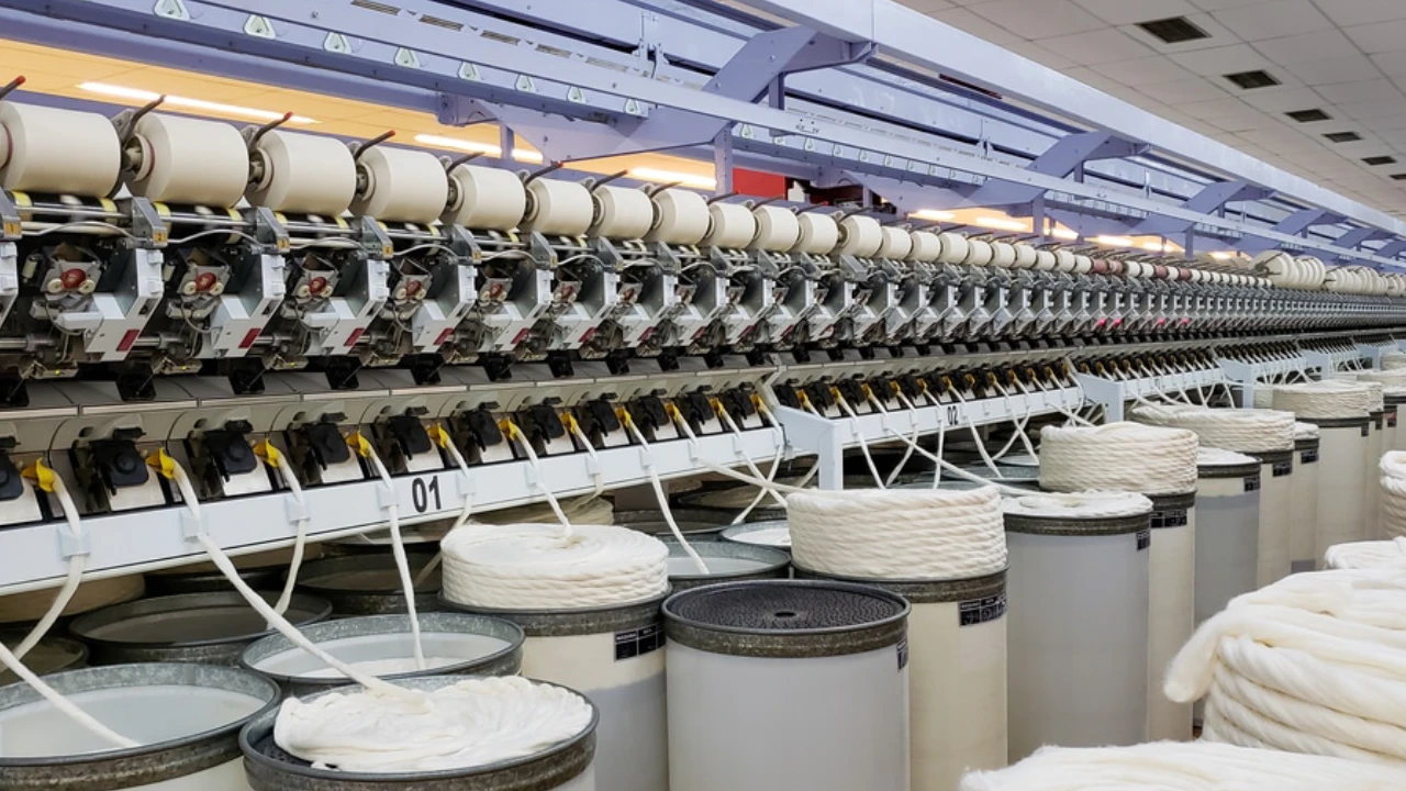 Diethylene Glycol in Textiles